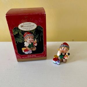 Hallmark Keepsake Ornament Artic Artist Collector's Club 1999